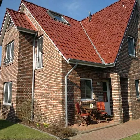 With 2 Bedrooms Casa vacanze