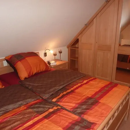 With 2 Bedrooms Casa vacanze Greetsiel